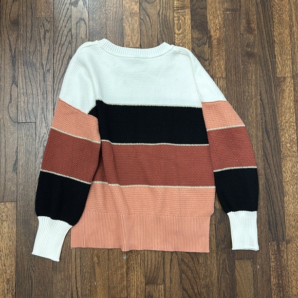 Colorblock Crew Neck Sweater NWT - Picture 5 of 5